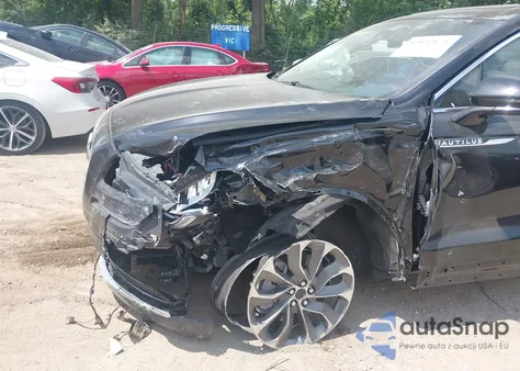 2022 Lincoln Nautilus Reserve z USA, uszkodzony, nr VIN 2LMPJ8K97NBL19892